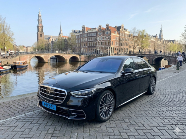 Amsterdam Private Chauffeur Experience – 5-Hour Sightseeing Tour (Mercedes-Benz S-Class 2024)