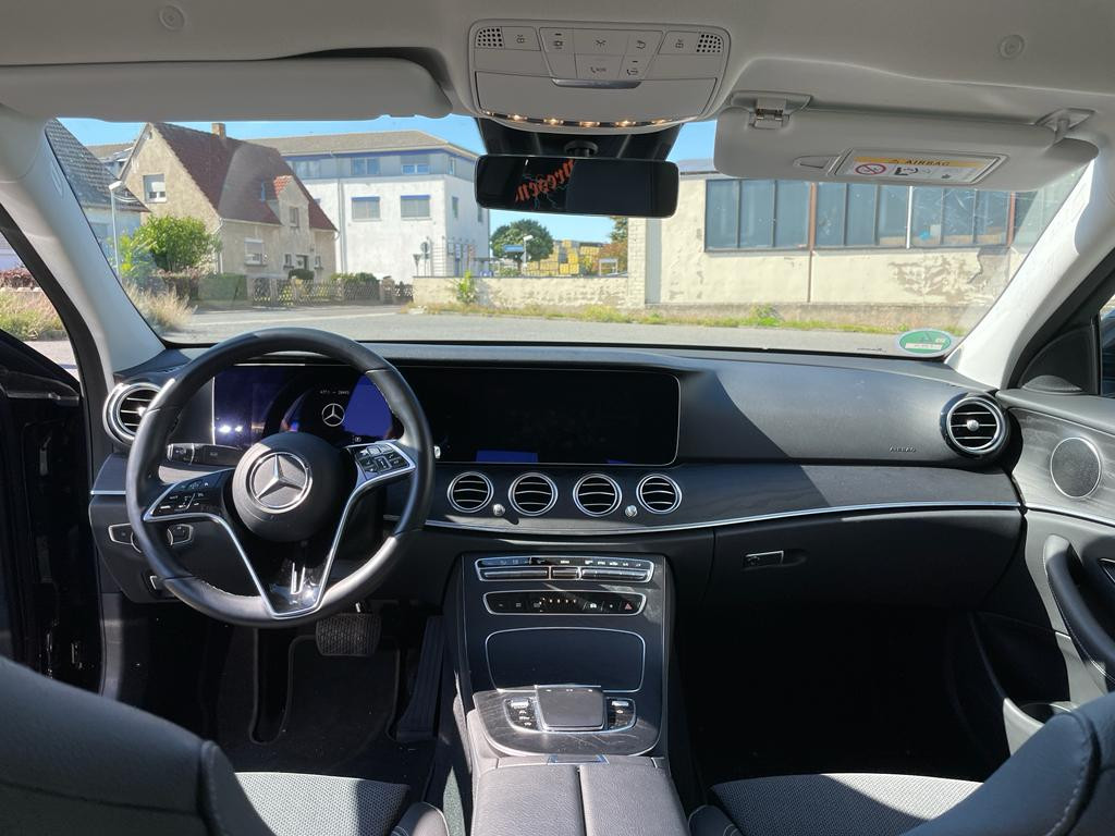 Mercedes-Benz E220d 2021 - Photo 3