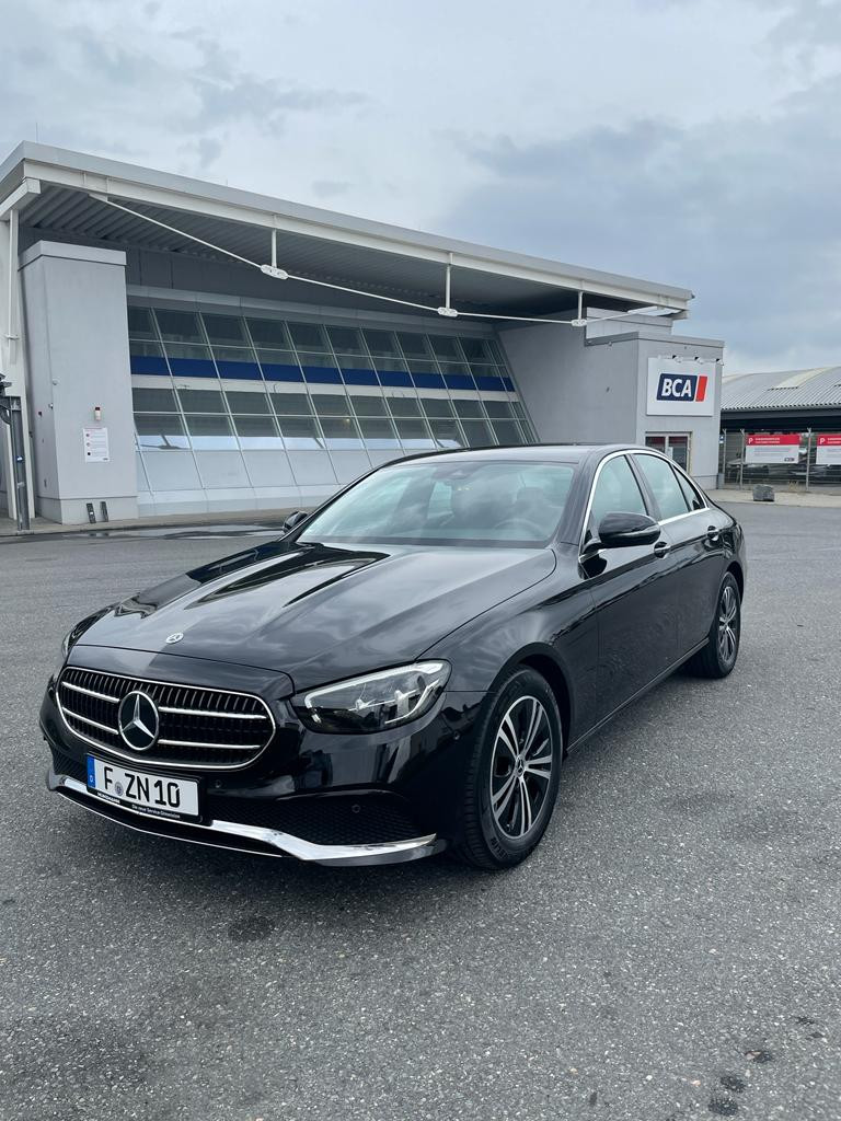 Mercedes-Benz E220d 2021