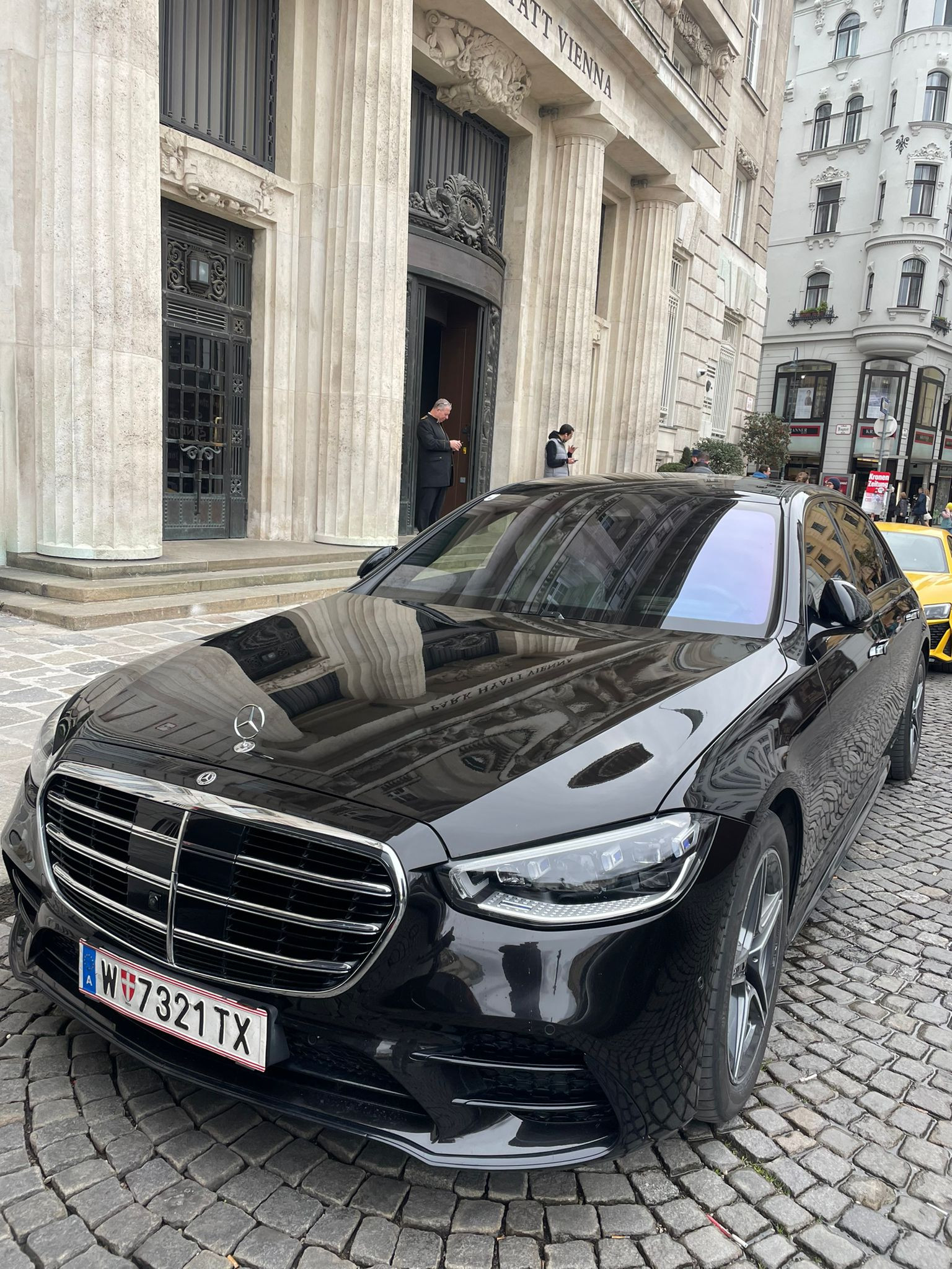 Formula 1 Austrian Grand Prix 2025 - Airport transfers from Vienna S class