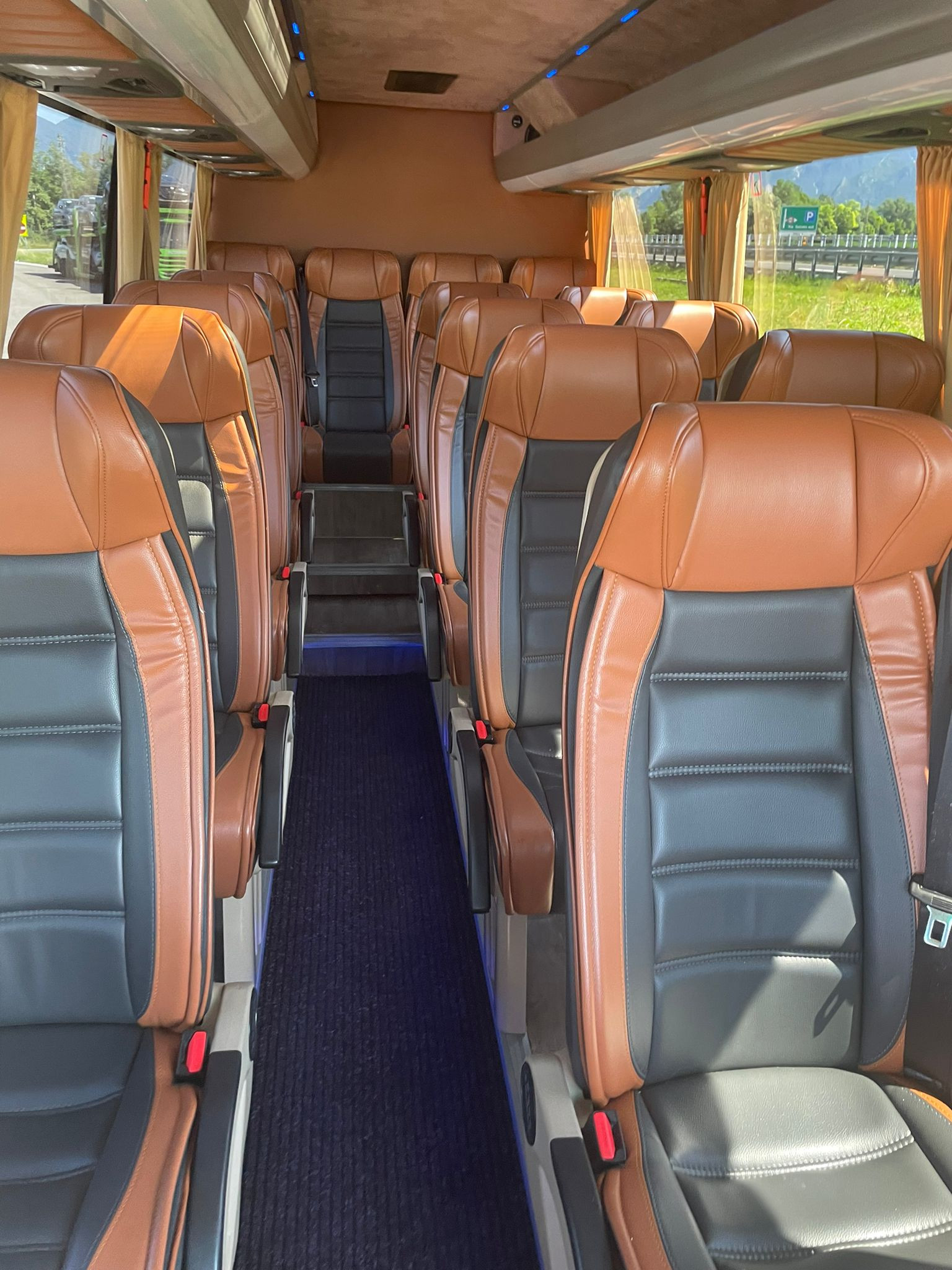 Mercedes-Benz Sprinter 2019 - Photo 2