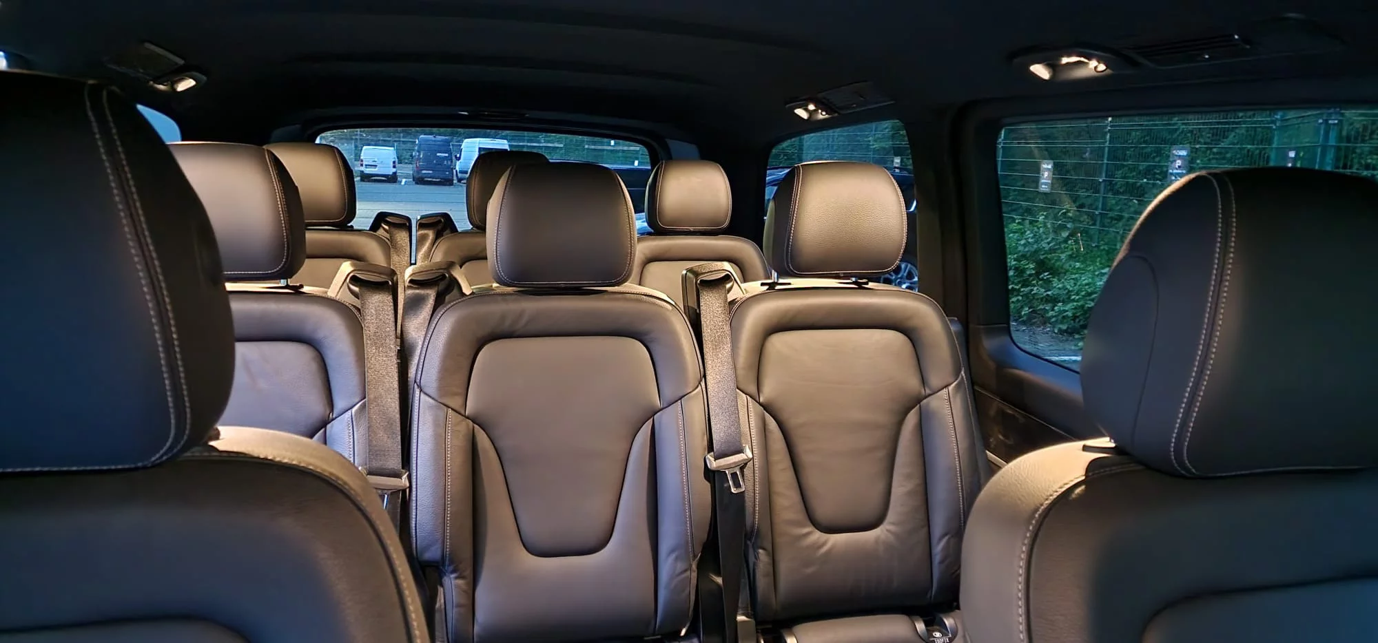 Mercedes-Benz V-class 2021 - Photo 4