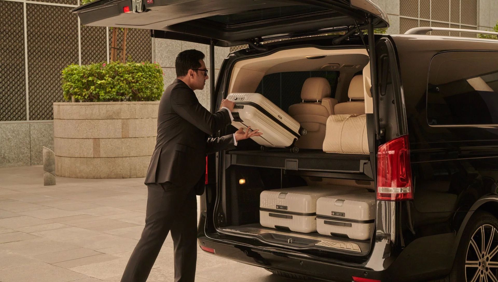 Mercedes-Benz V220 2021 - Photo 3