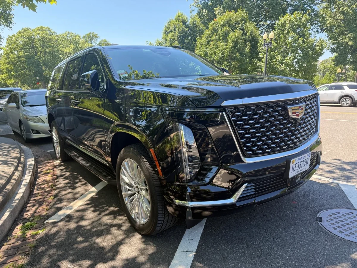 Cadillac  Escalade 2025