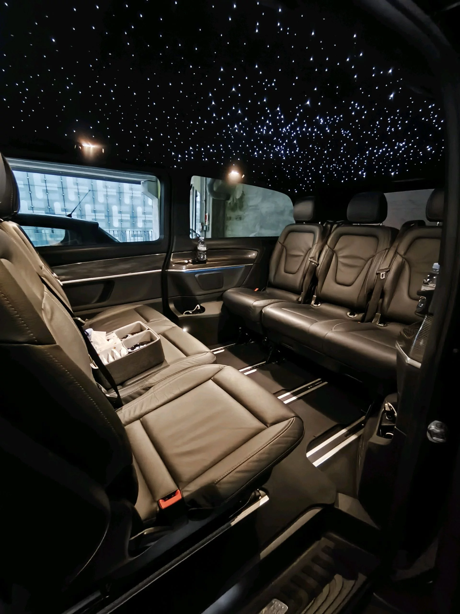 Mercedes-Benz EQV 2023 - Photo 4