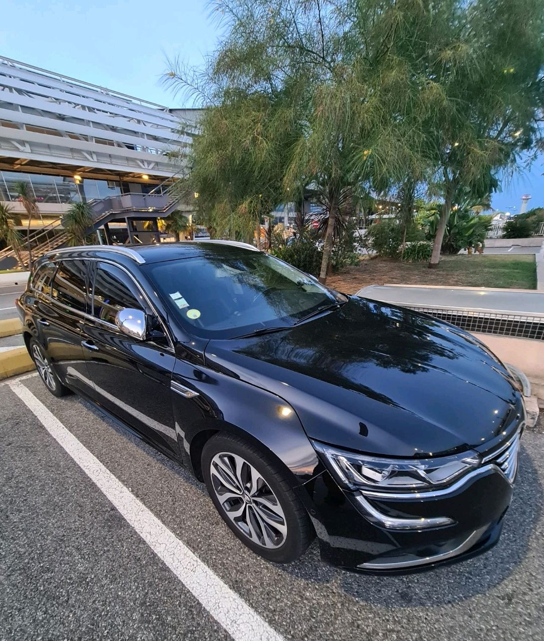 Renault TALISMAN ESTATE 2018 - Photo 2
