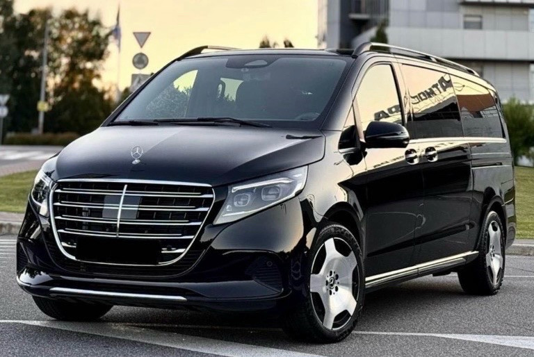 Mercedes-AMG V Class 2025 - Photo 2