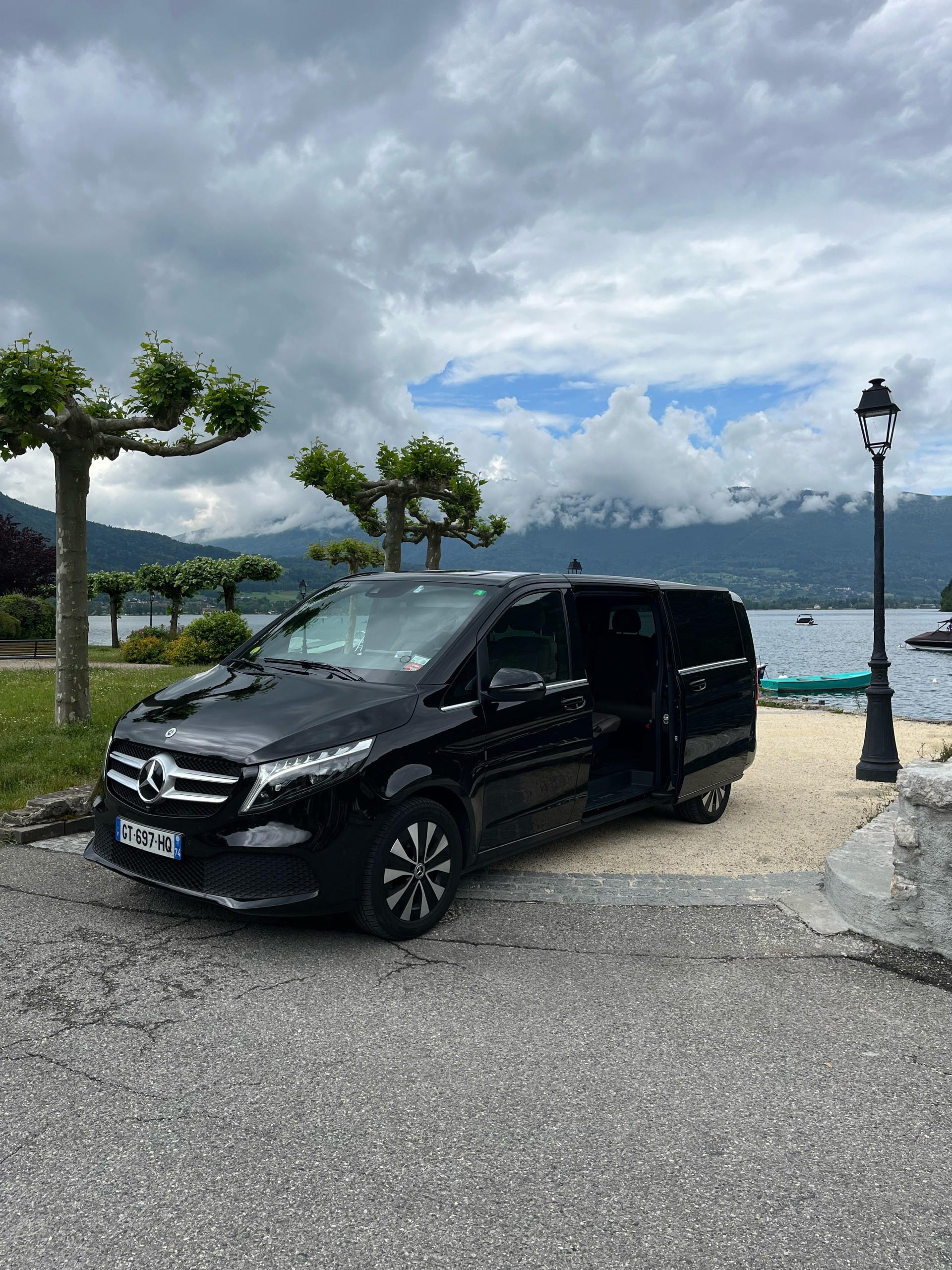 Mercedes-Benz la 2023 - Photo 3