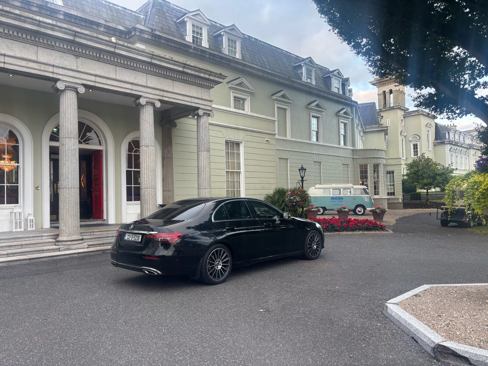 Mercedes-Benz E Class 2022 - Photo 4