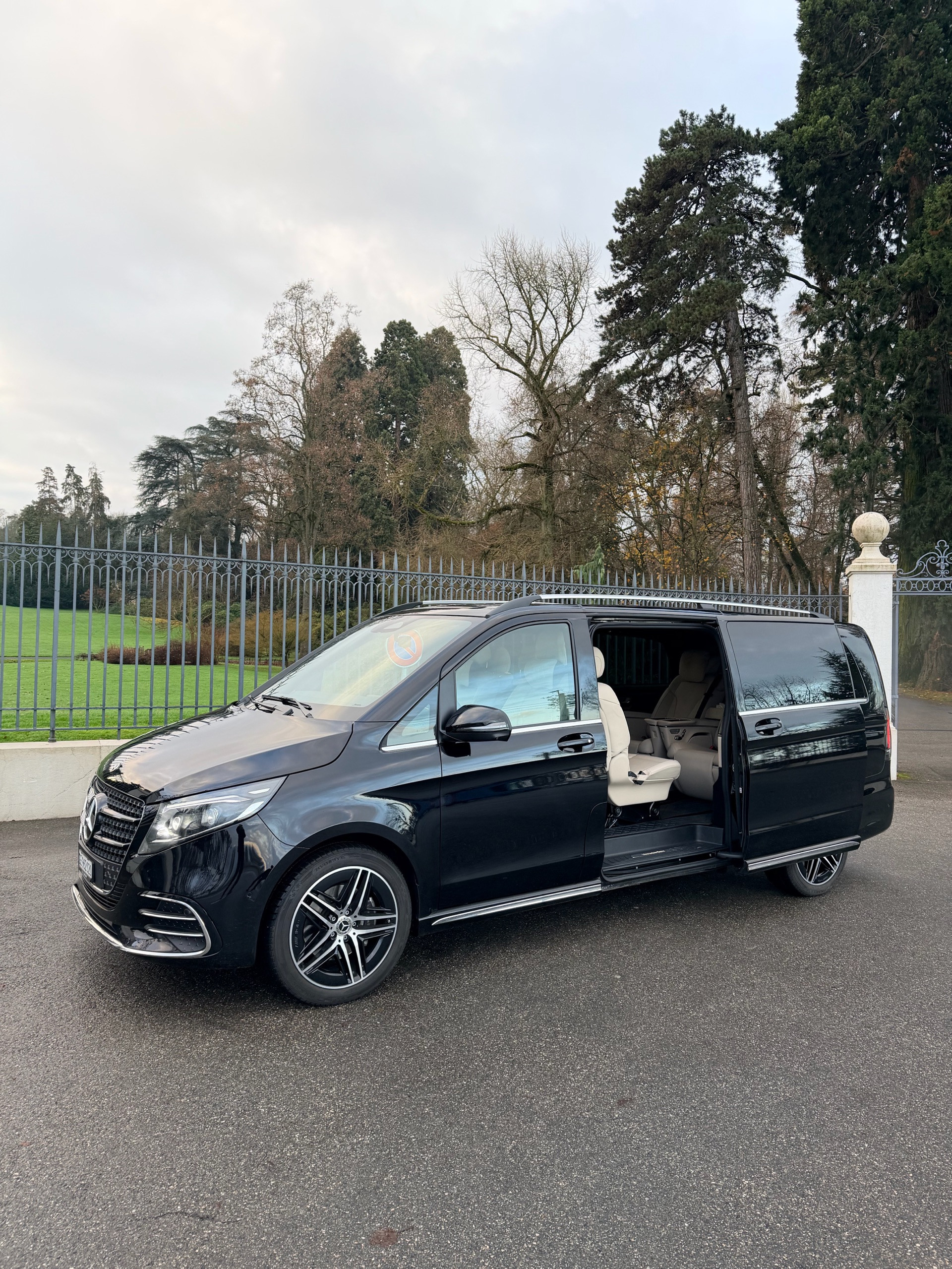 Mercedes-Benz V Class - V250d 2024 - Photo 4