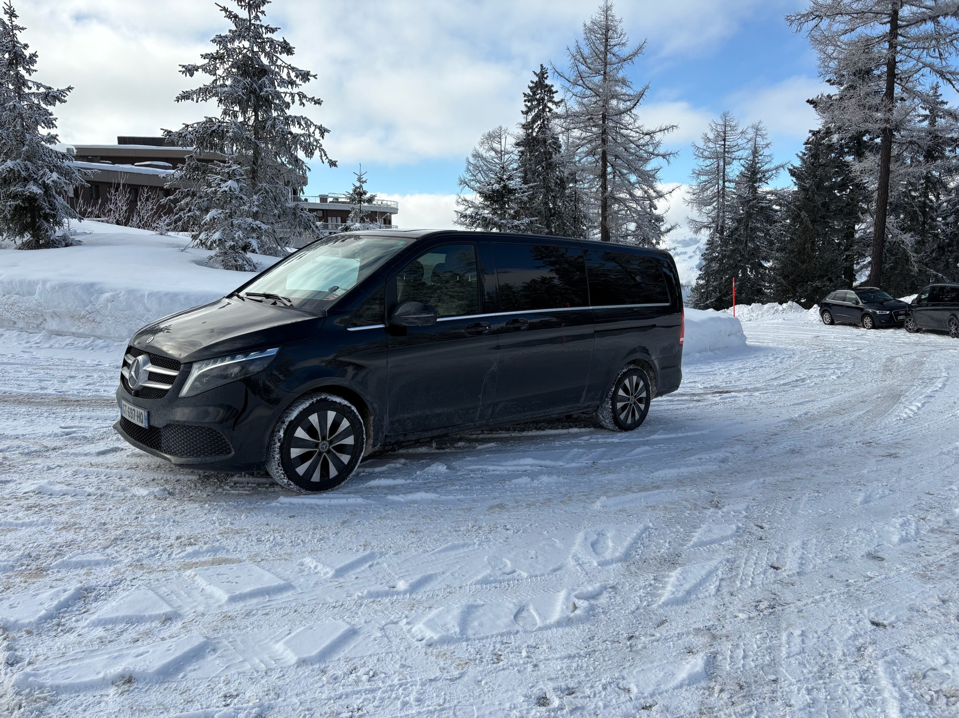 Mercedes-Benz la 2023 - Photo 2