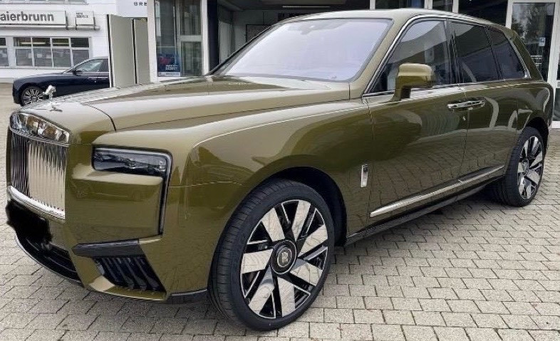 Others Rolls Royce Cullinan 2025