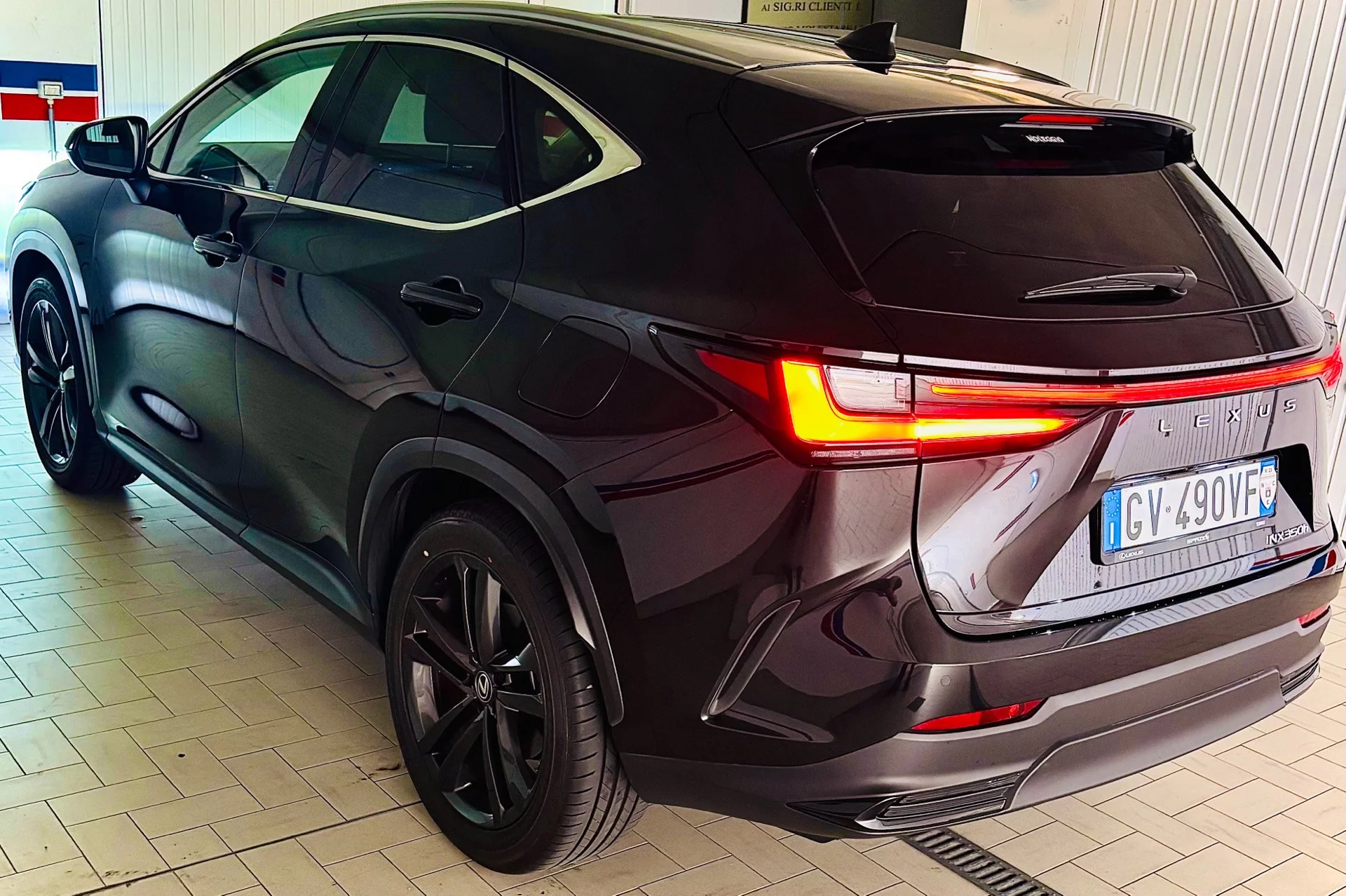 Lexus nx300 Luxe 2024 - Photo 3