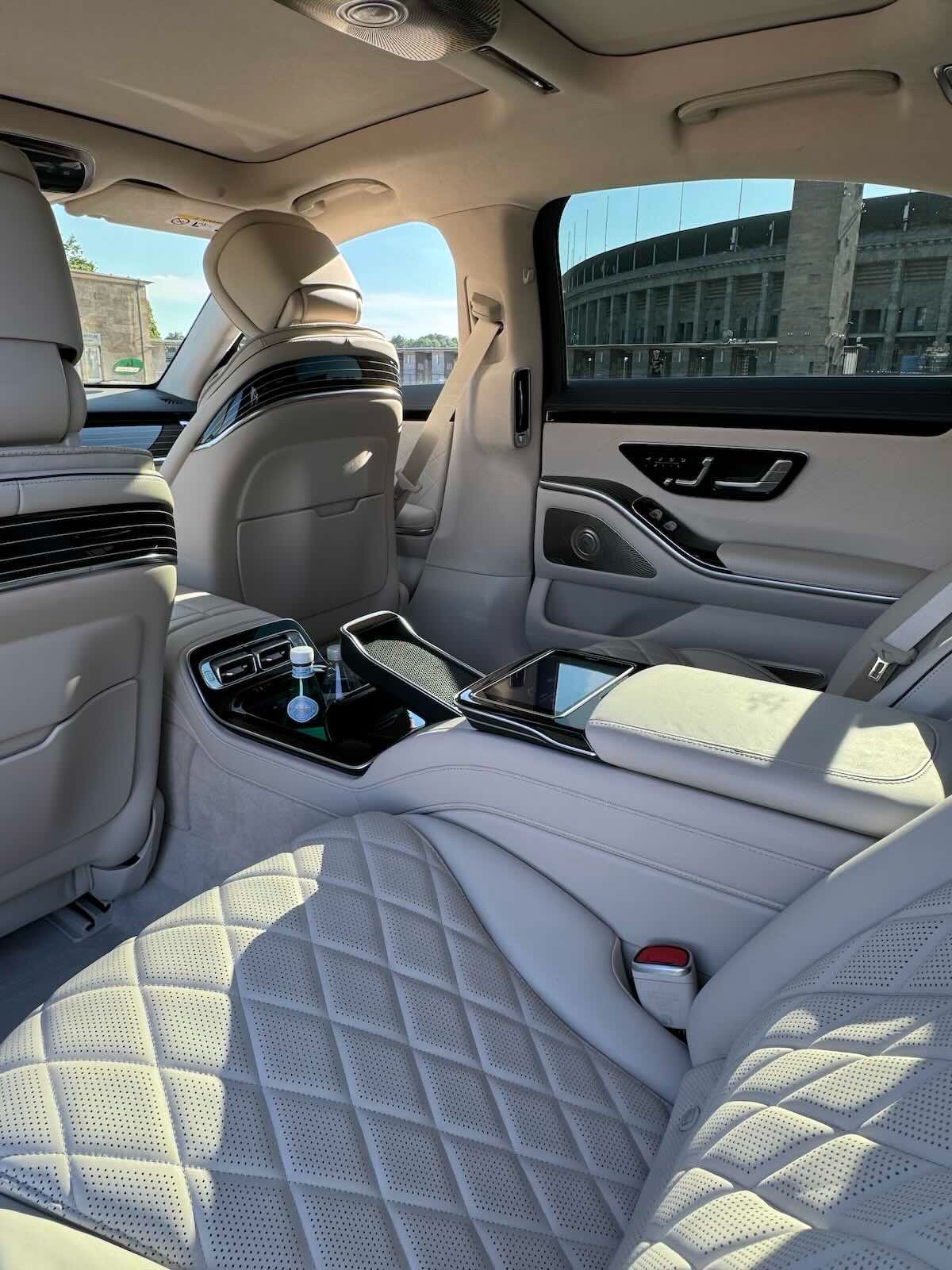 Mercedes-Benz S 350 2023 - Photo 2