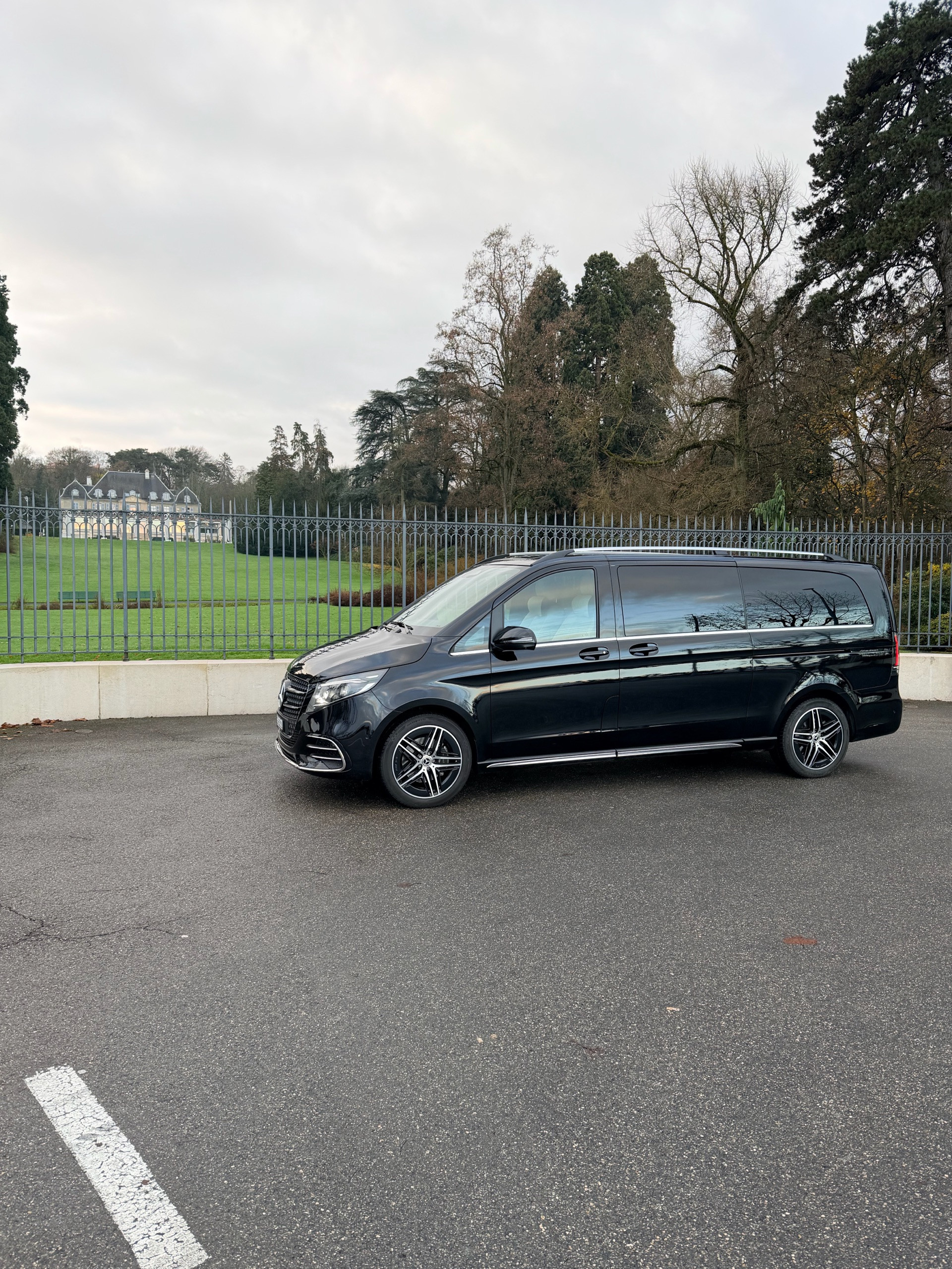 Mercedes-Benz V Class - V250d 2024 - Photo 2