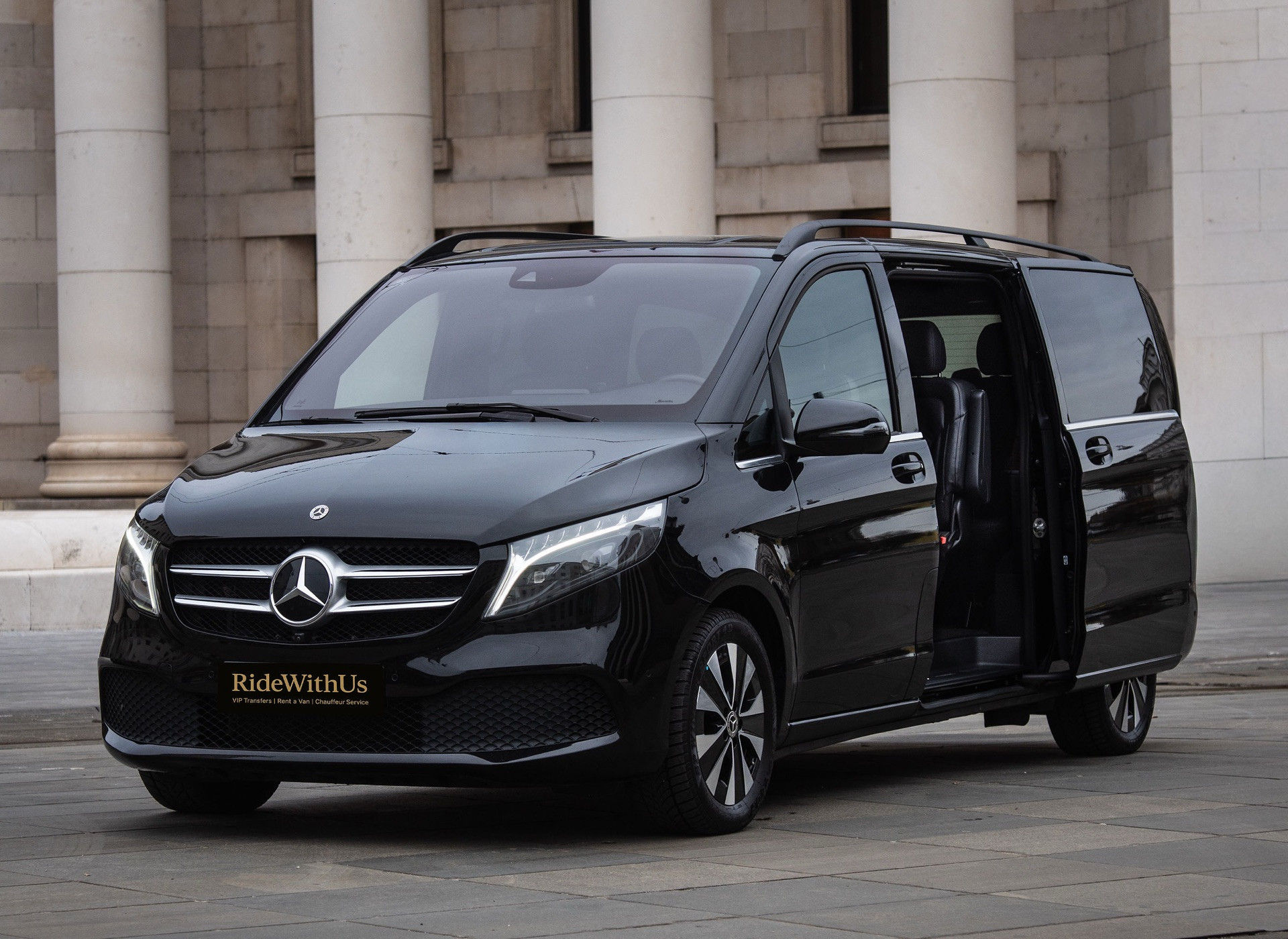 Mercedes-Benz V-class 2023