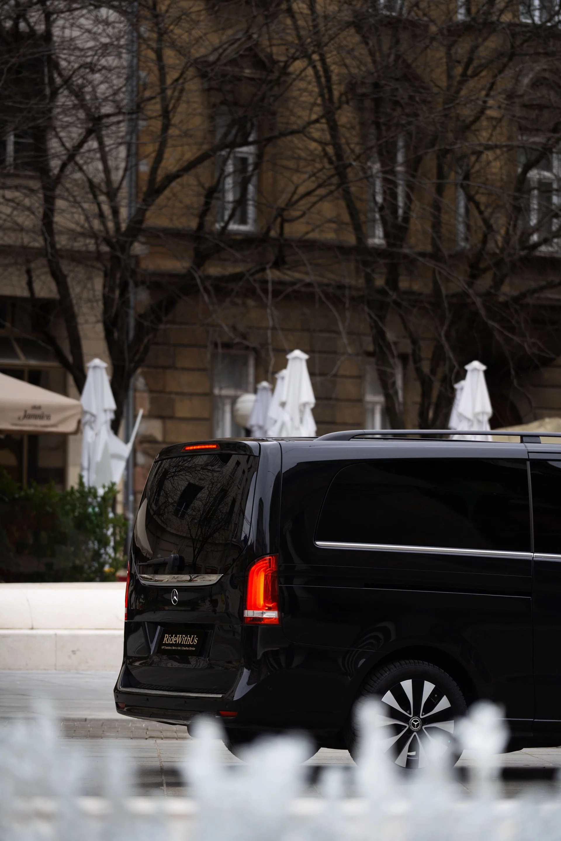 Mercedes-Benz V-class 2023 - Photo 2