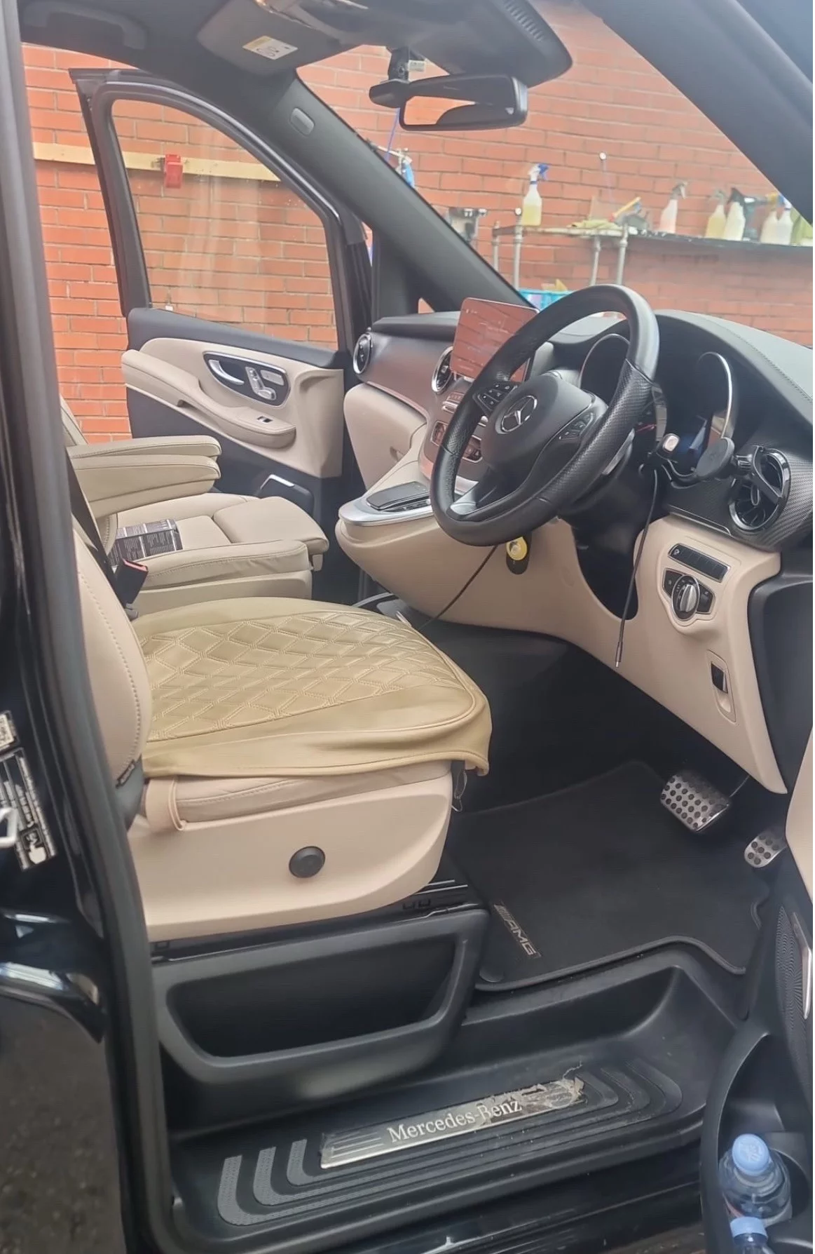 Mercedes-Benz V Class 2024 - Photo 5