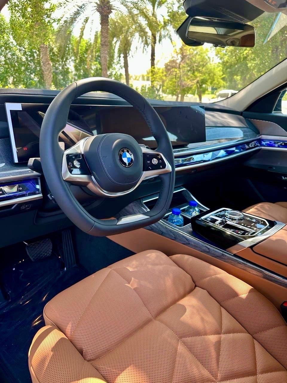BMW 73 2025 - Photo 5