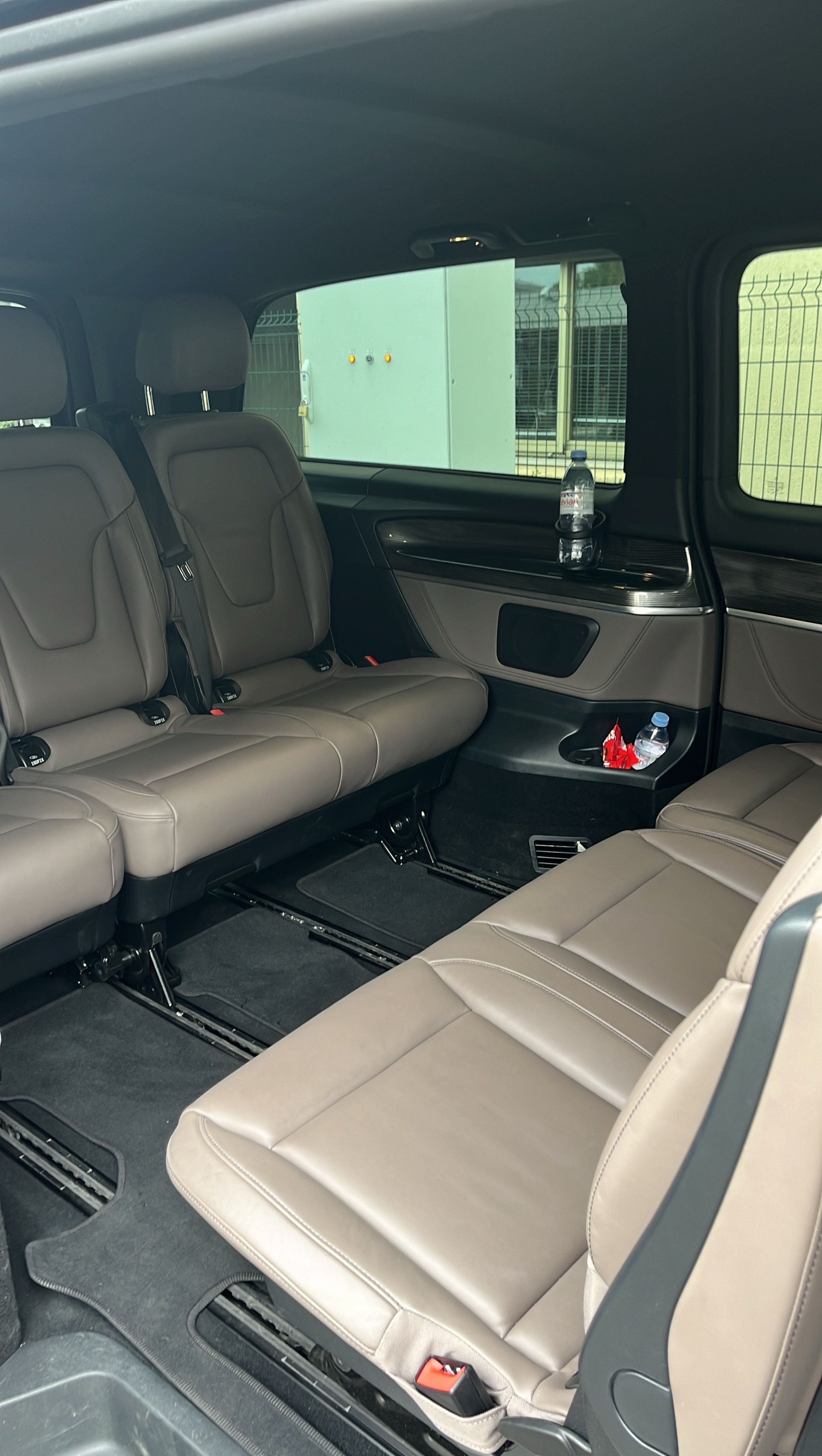 Mercedes-Benz la 2023 - Photo 5