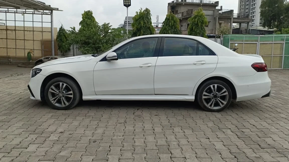 Mercedes-AMG Classe V 2025 - Photo 2