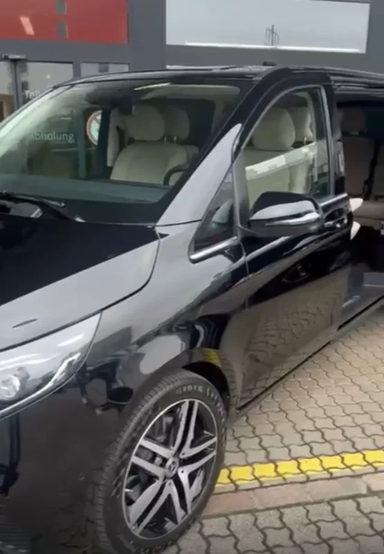 Mercedes-AMG Classe V 2025 - Photo 2