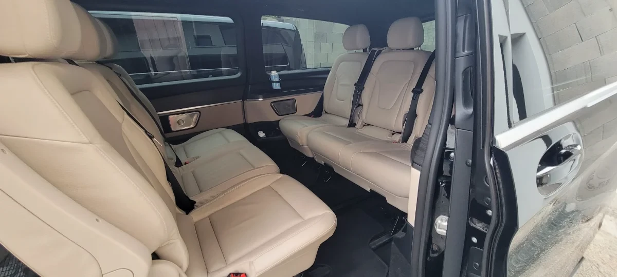 Mercedes-AMG VIP V Class 2025 - Photo 2