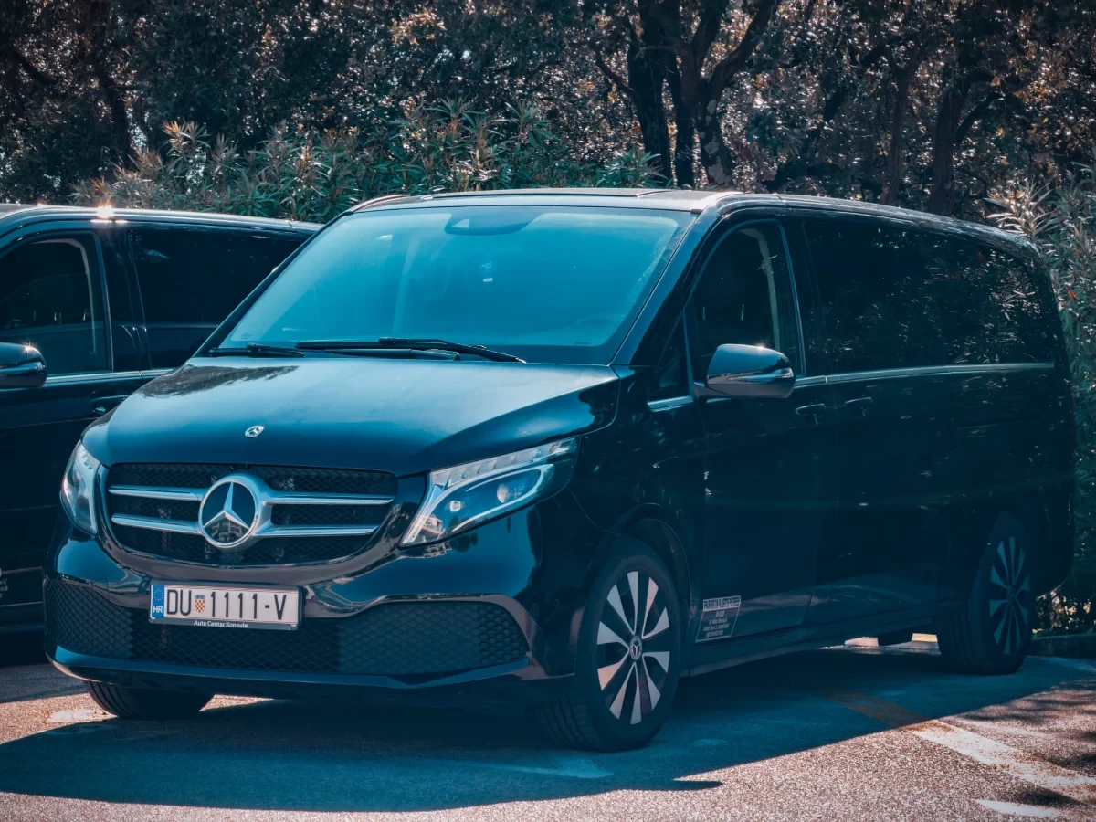 Mercedes-Benz Class V 2024 - Photo 3