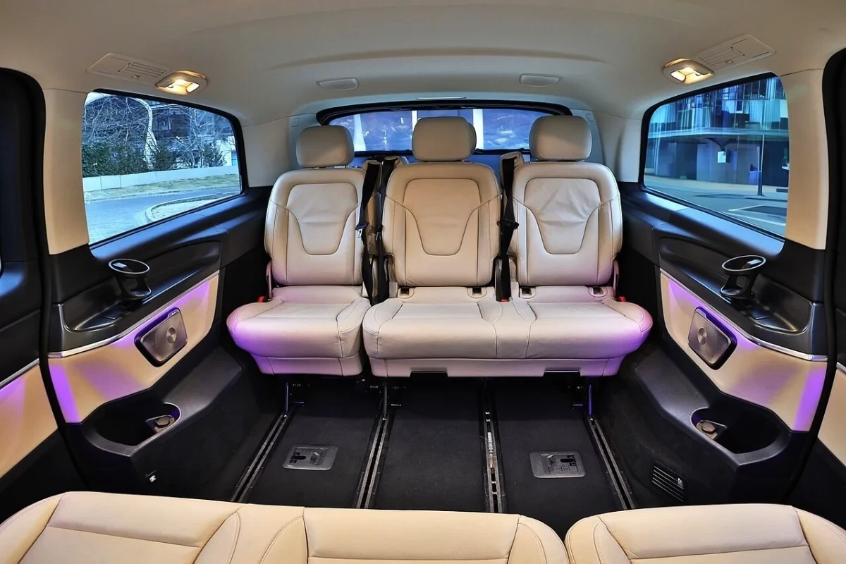 Mercedes-Benz Class-V 2025 - Photo 3