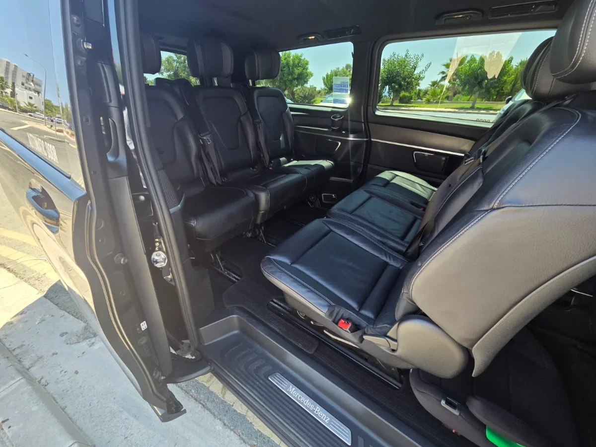 Mercedes-Benz Class-V 2025 - Photo 2