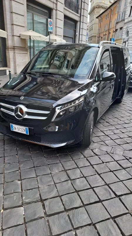 Mercedes-Benz Class V 2025
