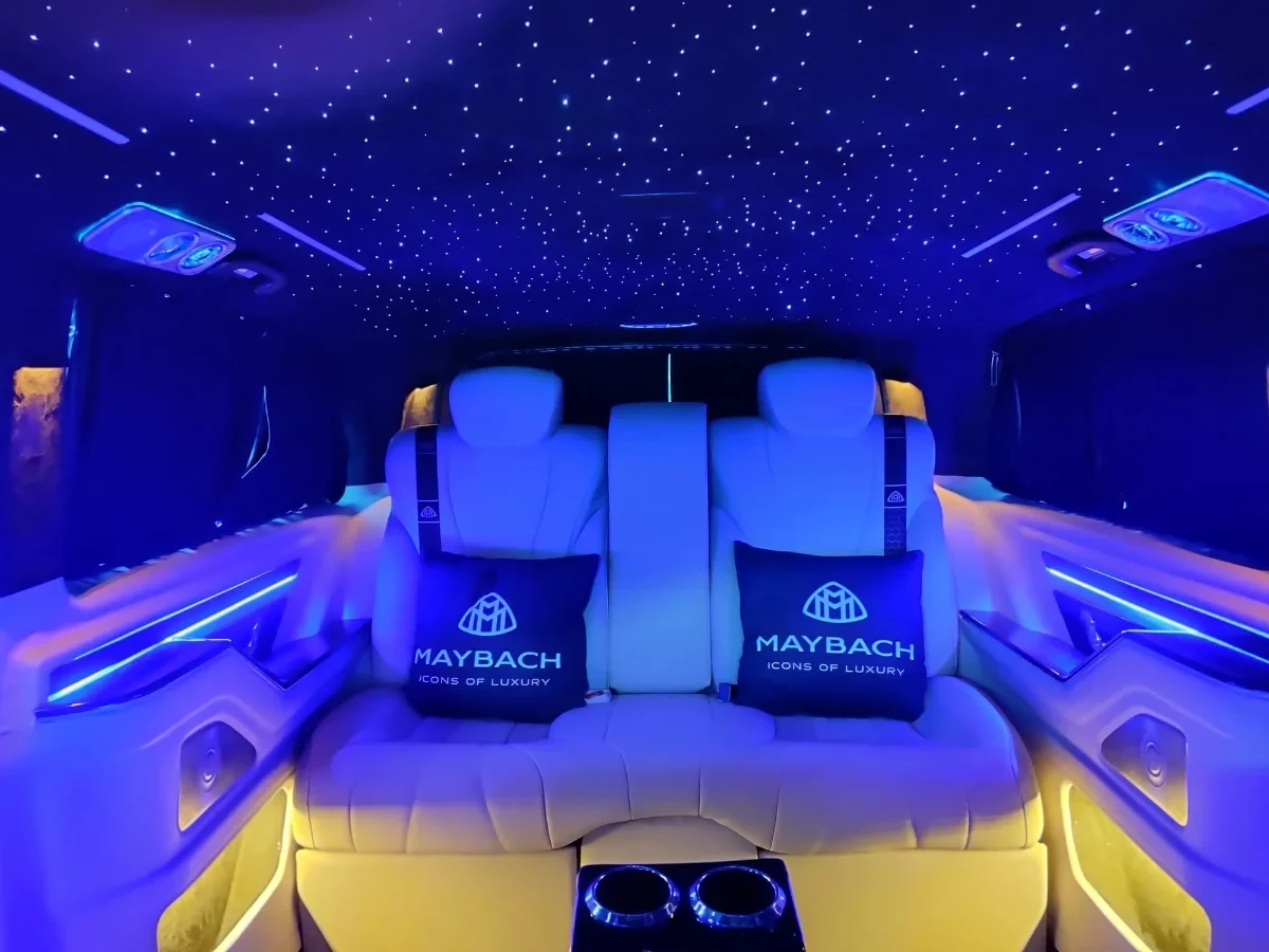 Mercedes-Benz Maybach 2025 - Photo 3