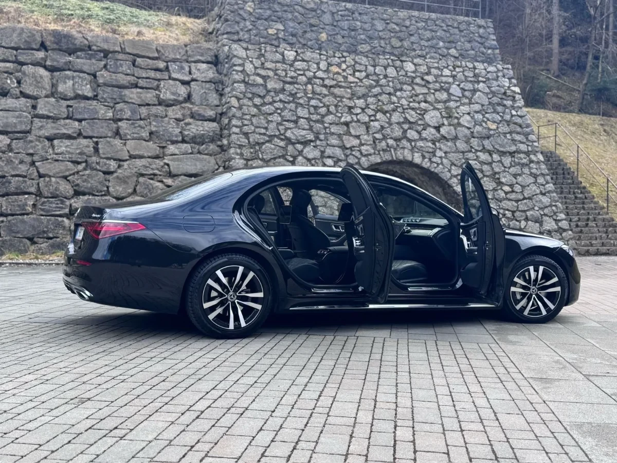 Mercedes-Benz S Class 2025 - Photo 2