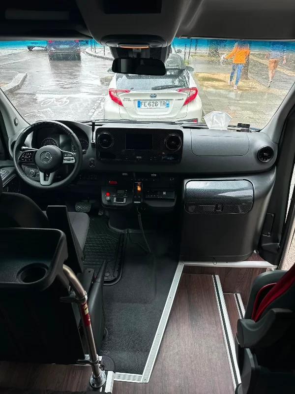 Mercedes-Benz Sprinter 2025 - Photo 3