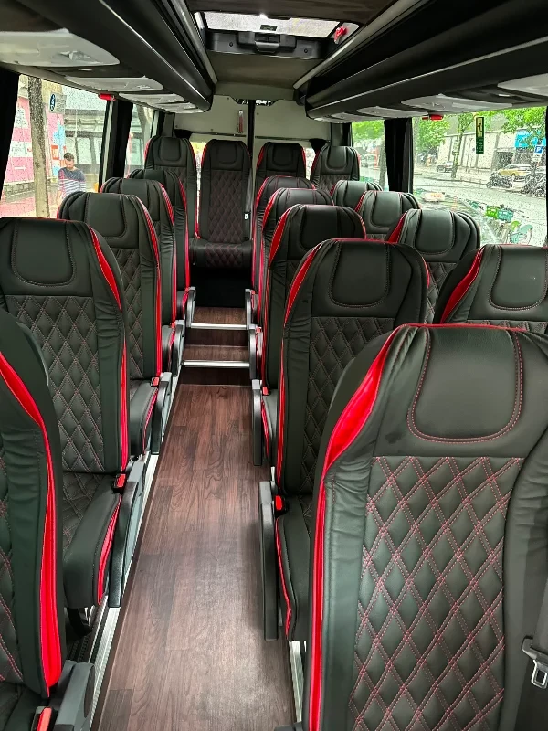 Mercedes-Benz Sprinter 2025 - Photo 2