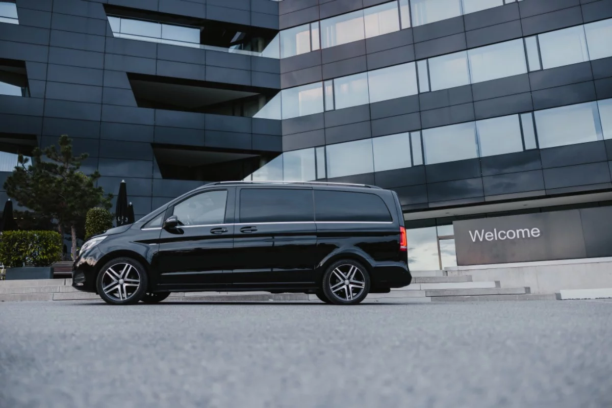 Mercedes-Benz V Class 2018 - Photo 4
