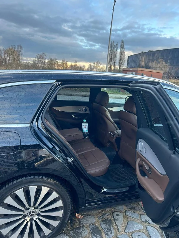 Mercedes-Benz E Class - 200e 2020 - Photo 4