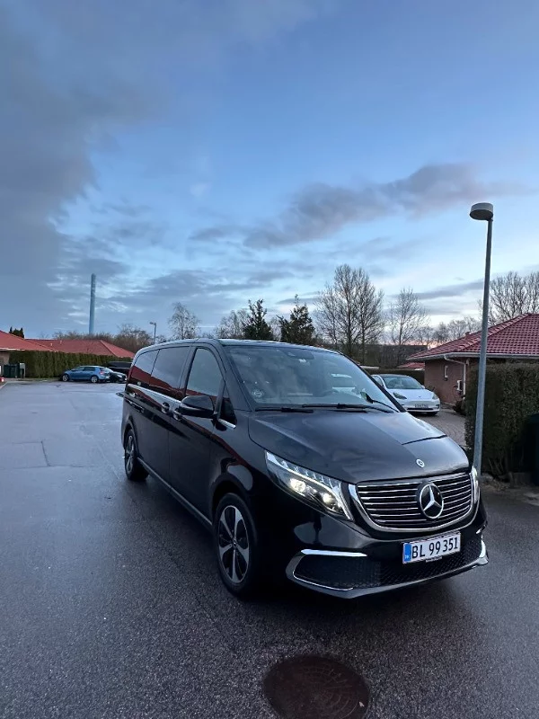 Mercedes-Benz EQV 2023 - Photo 3