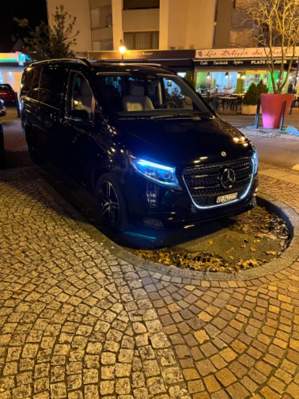 Mercedes-Benz V Class Luxury XL 2024