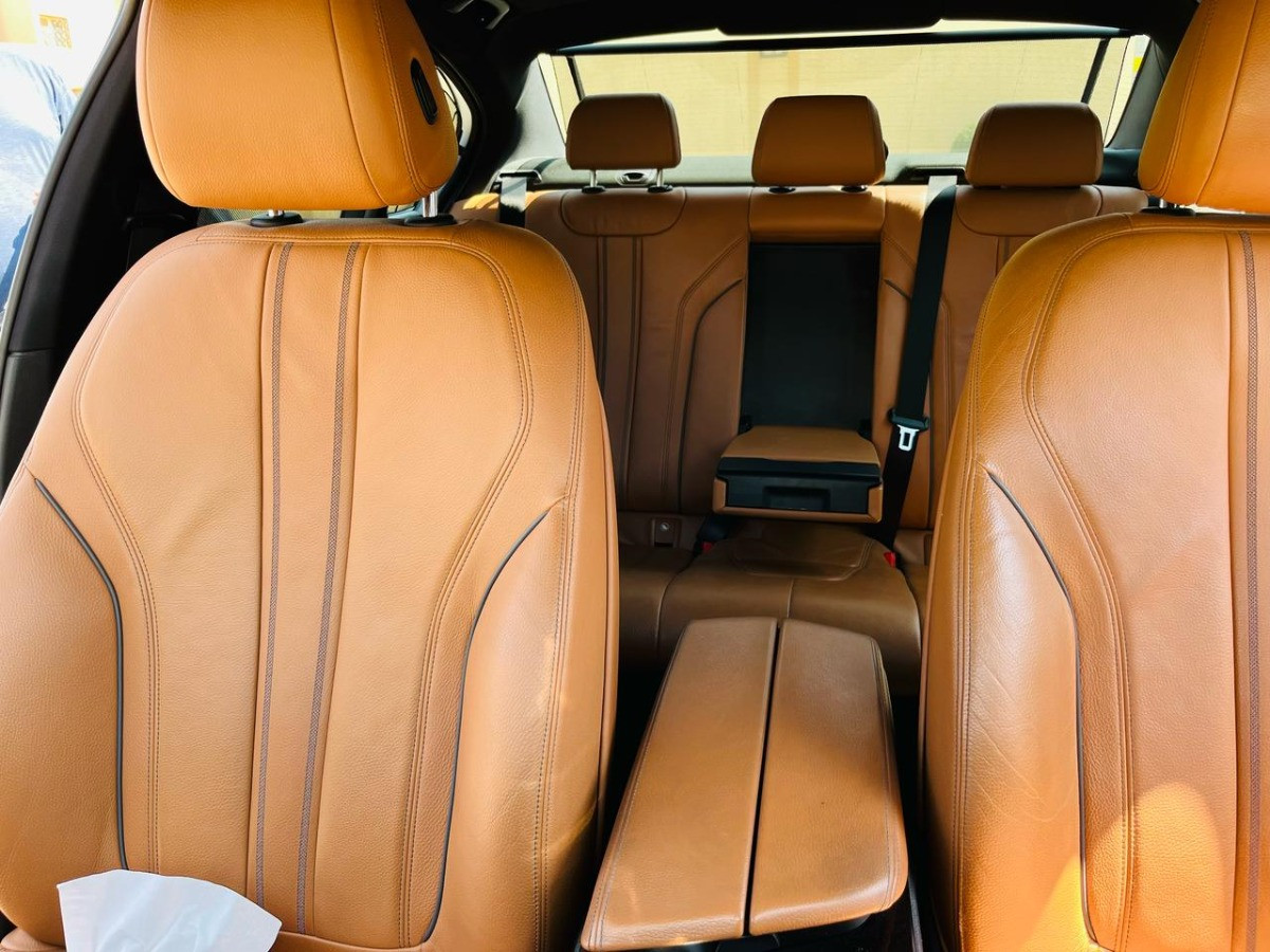 BMW 5 Series 2022 - Photo 3