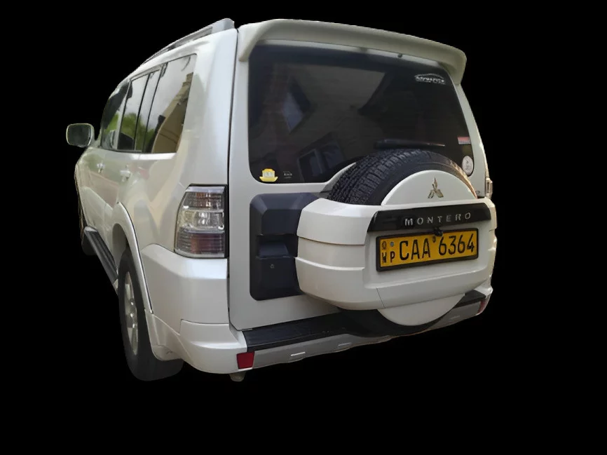 Mitsubishi Montero 2020