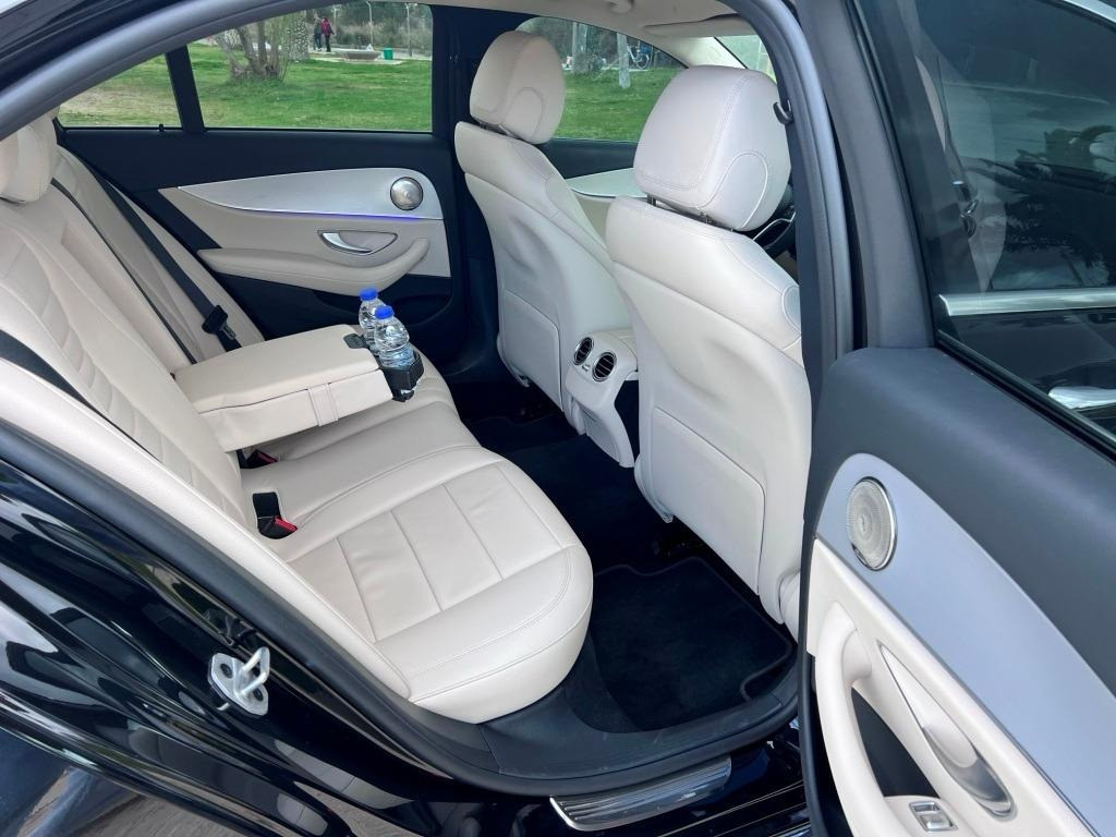Mercedes-Benz E Class 2023 - Photo 2