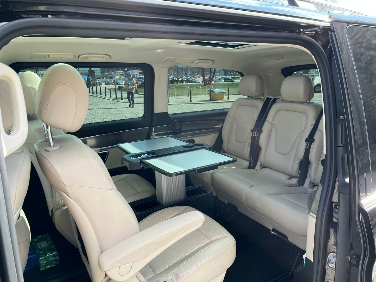 Mercedes-Benz Class-V 2024 - Photo 2