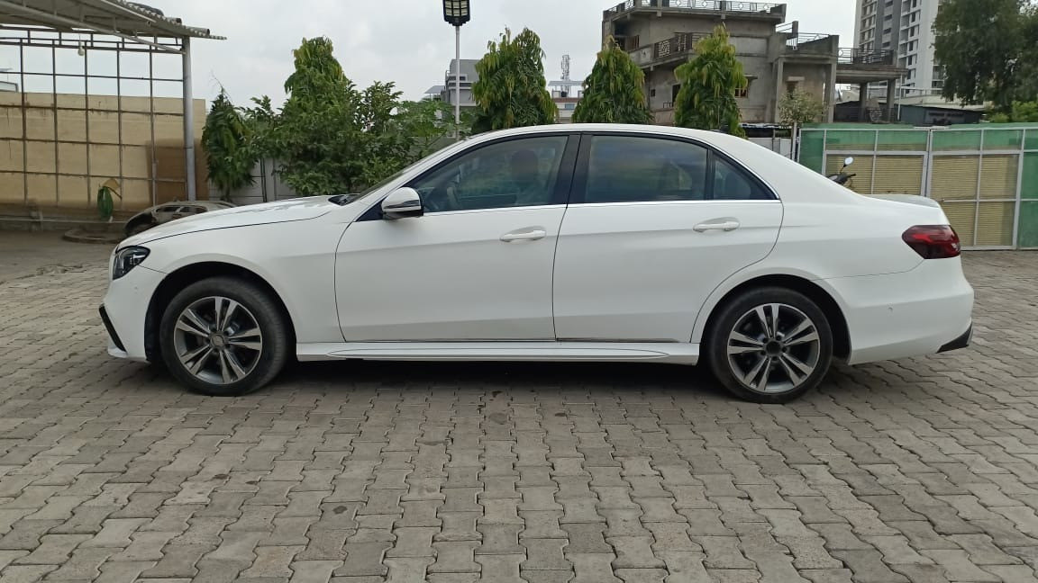 Mercedes-AMG Class E 2023 - Photo 3