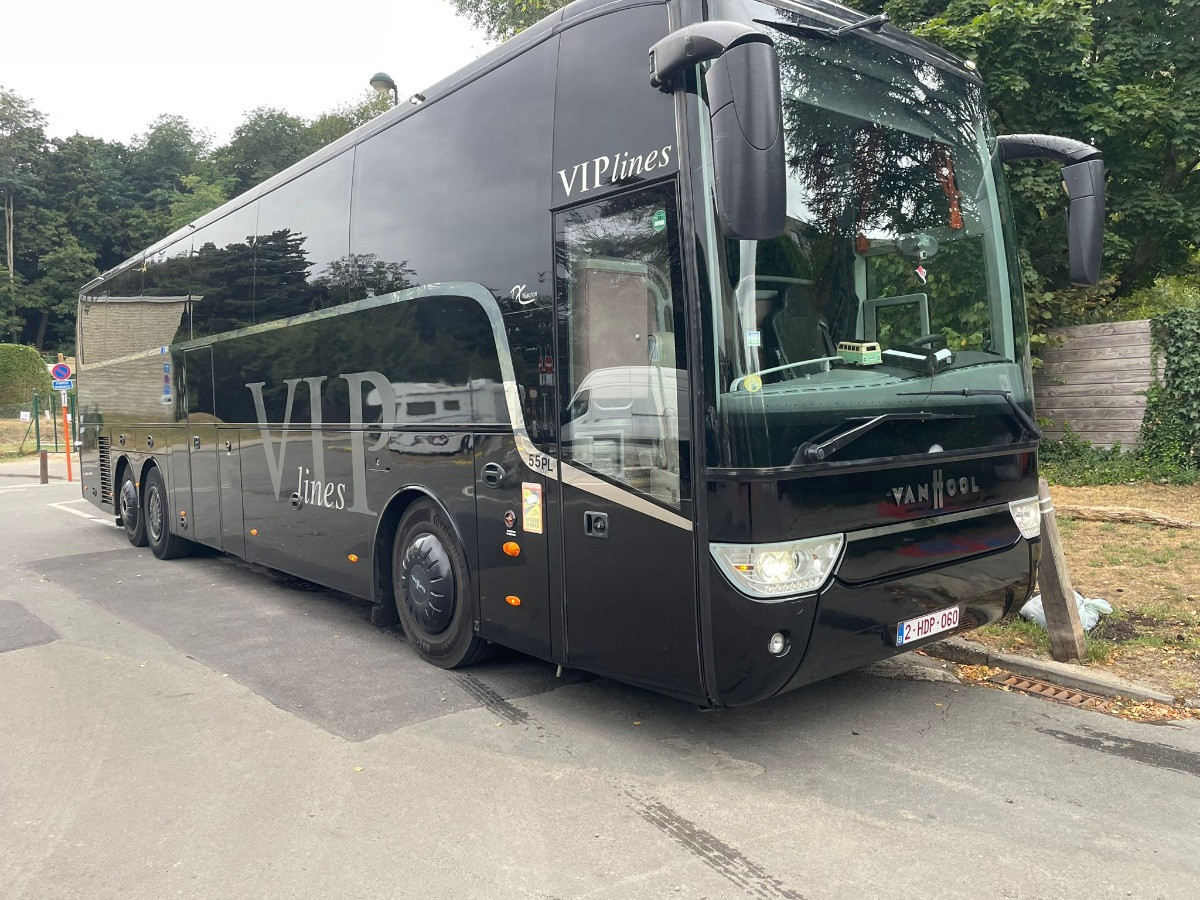 Mazda bus 2023