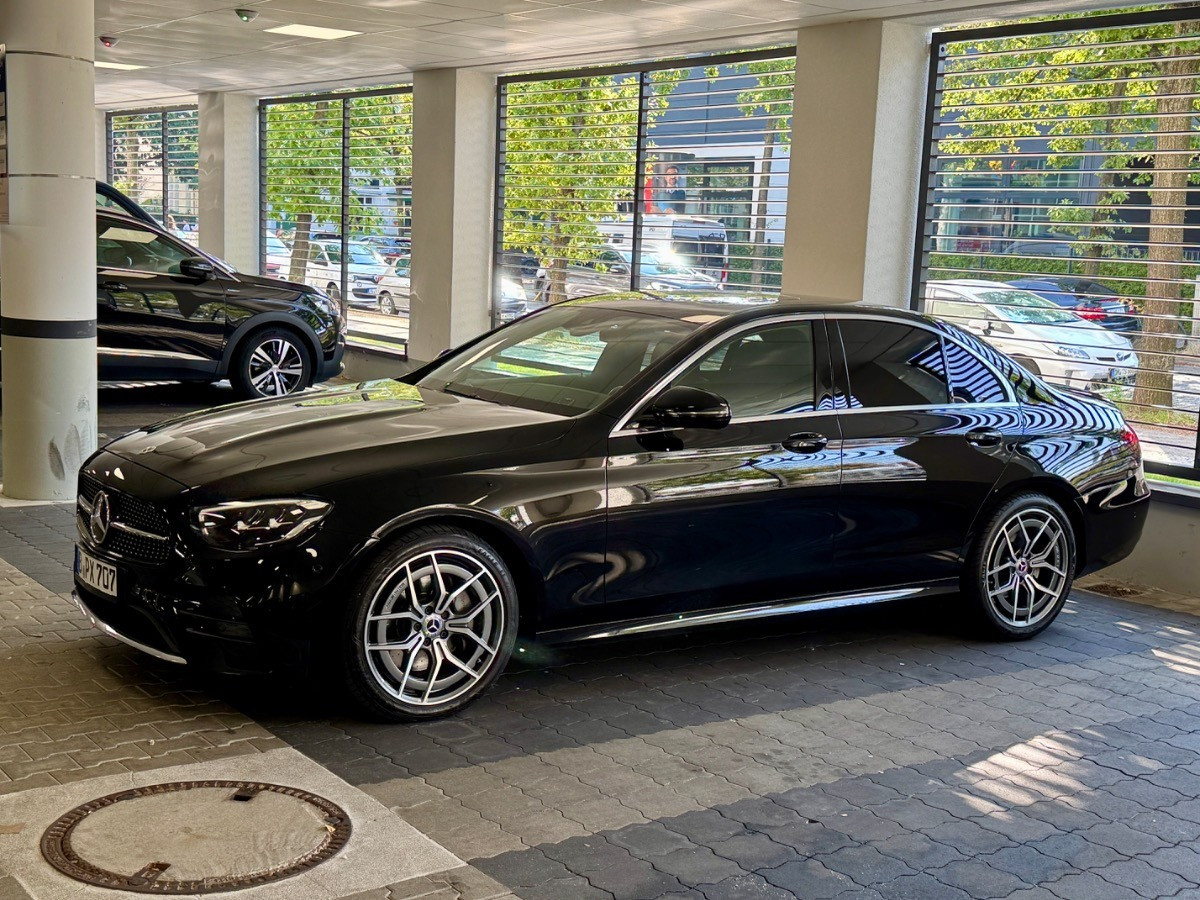 Mercedes-Benz classe E 2023 - Photo 2