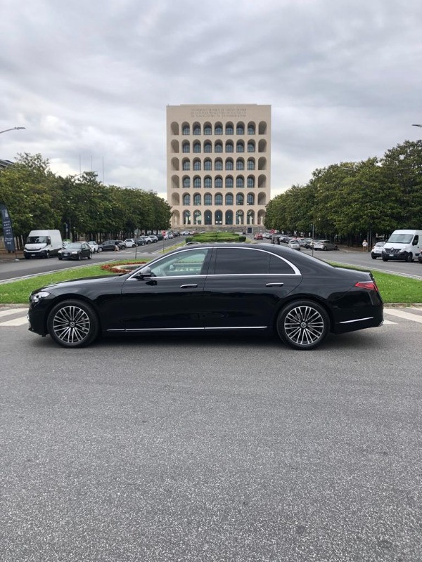 Mercedes-Benz S-Class 2024
