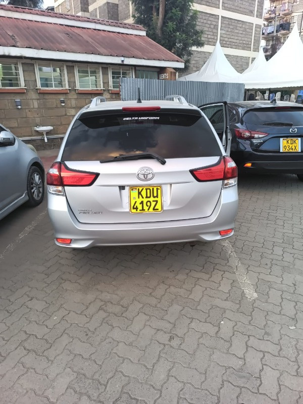 Toyota Fielder 2018 - Photo 2