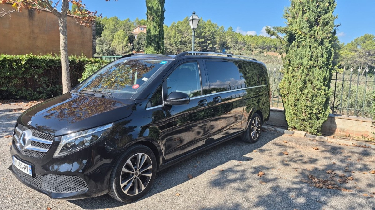 Mercedes-Benz V-klasse 300 Avantgarde Business 2023 - Photo 2