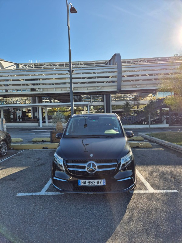 Mercedes-Benz V-klasse 300 Avantgarde Business 2022 - Photo 2